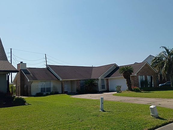 3rd image of 3505 Lake Lynn Dr