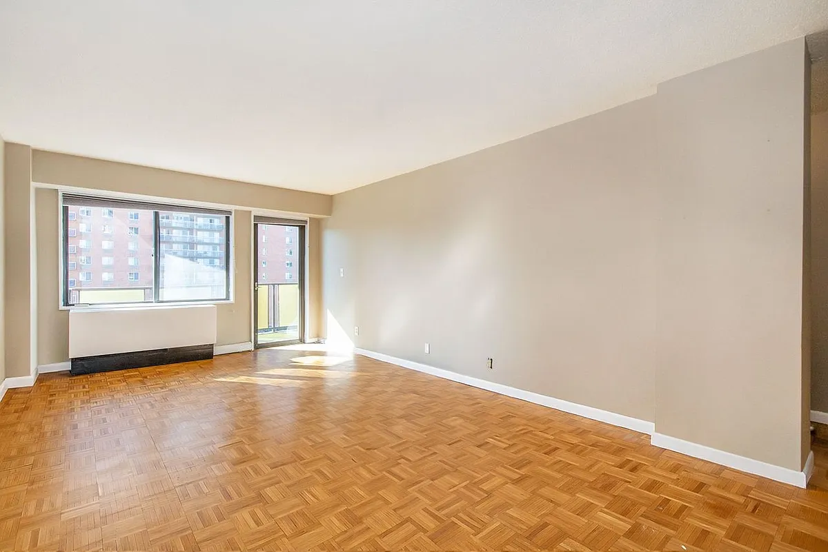 Building Photo - 150 Overlook Ave #8J