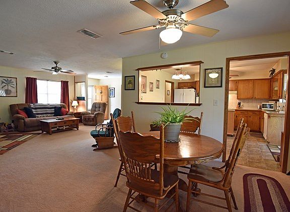 4th image of 209 Wild Timber Dr
