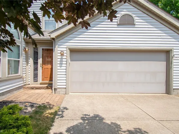 151 Spinnaker Ct, Columbiana, OH 44408