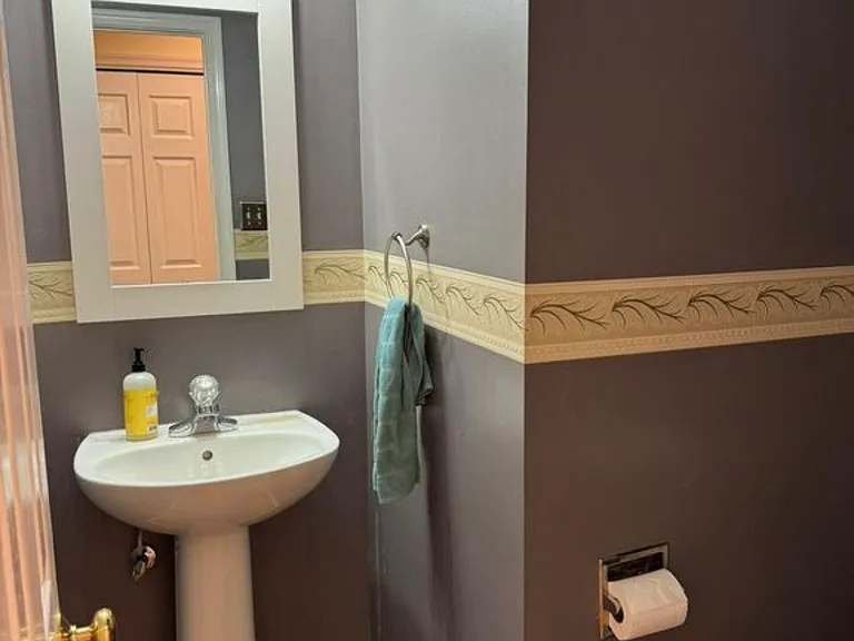 11729 Park Forest Ct — Photo 15