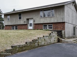 4215 Doty Rd, Woodstock, IL 60098