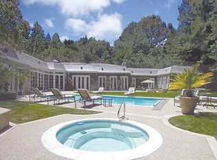 2829 Ralston Ave, Hillsborough, CA 94010