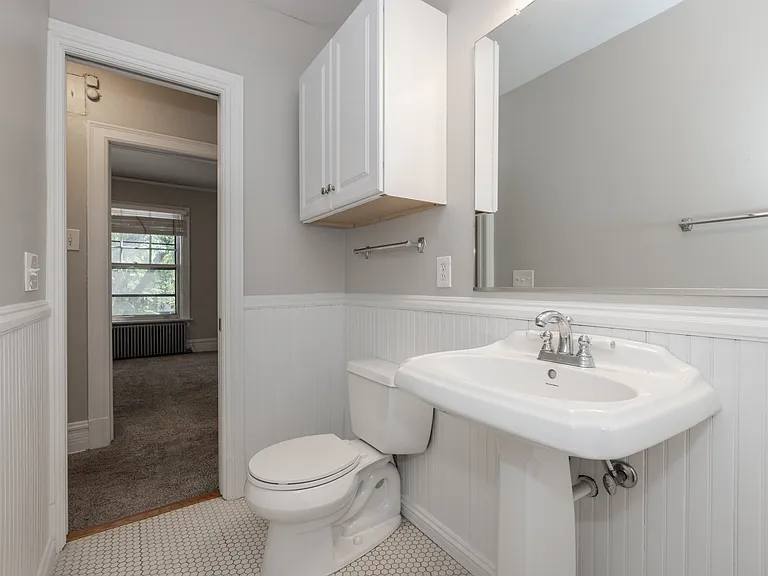 1137 E 10th Ave — Photo 23