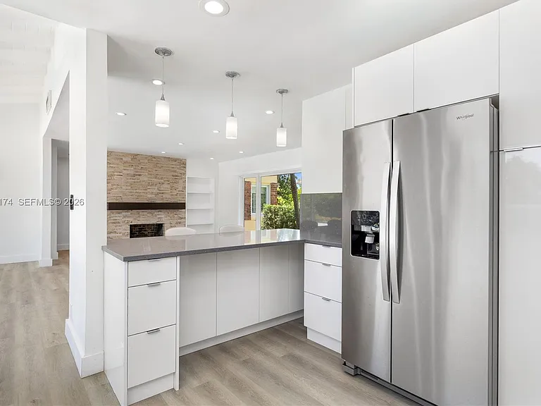 330 Coconut Isle Dr — Photo 15