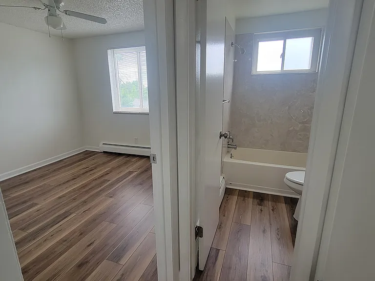 Loveland Apartments and Suites — Photo 17