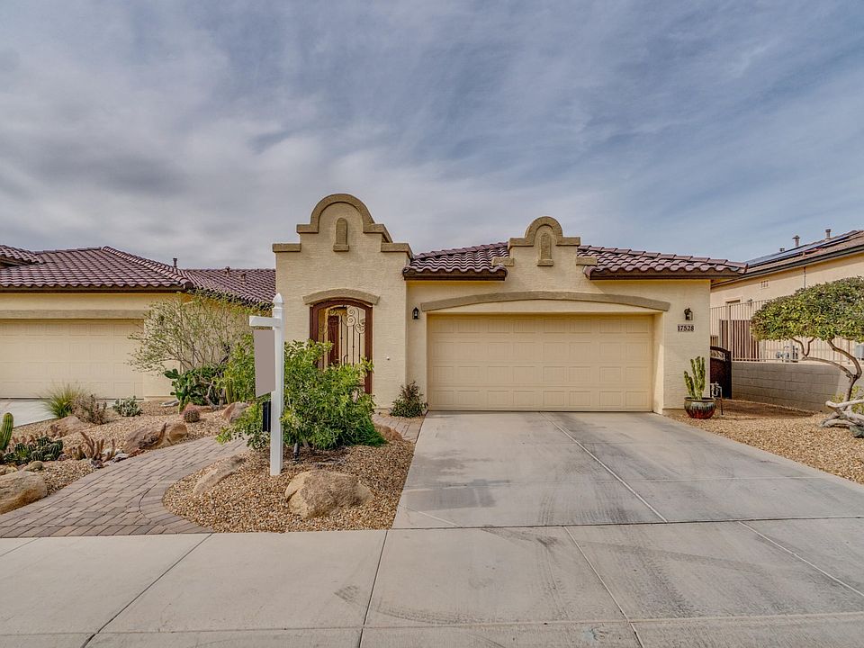 17528 W Fairview St-2