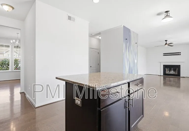 371 Lookout Mountain Ct — Photo 9