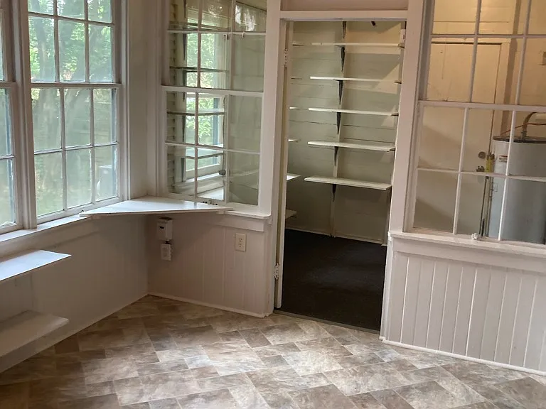 421 Rutherford St — Photo 32