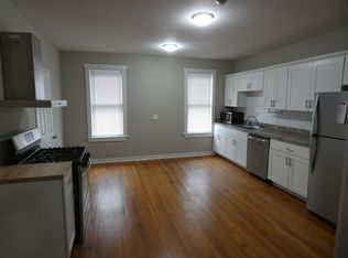 2 Main St APT 3, Leicester, MA 01524