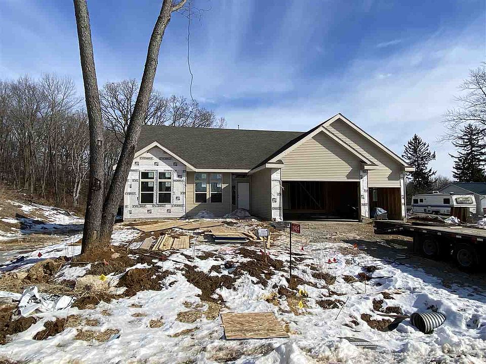 1st image of 11124 N Lake Woods