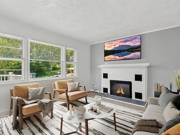 2nd image of 52 Mountain Avenue