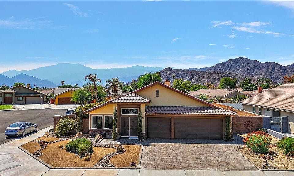 1st image of 78855 Bayberry Ln