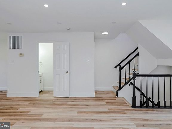 3rd image of 12703 Lockleven Ln