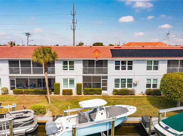 208 Cape Coral Pkwy E, Cape Coral, FL 33904