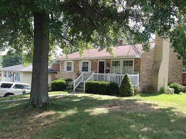 1st image of 111 Coroline Dr