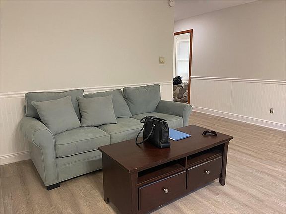 3rd image of 217 Bernard Ave