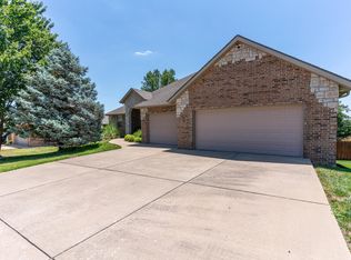 2710 W Heights Ln, Ozark, MO 65721