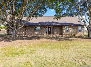 2108 Fm 471 N, Castroville, TX 78009
