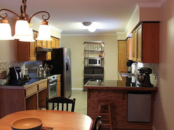 3rd image of 3402 Aldrich Ave