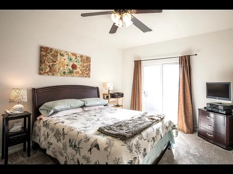 2205 N Beeler St #105 — Photo 12