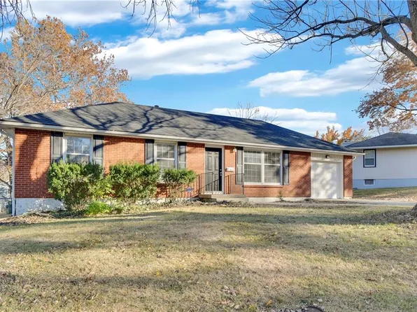 8435 Arlington Ave, Raytown, MO 64138