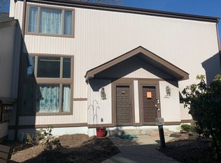 114 Alpine Ct #14, Stanhope, NJ 07874