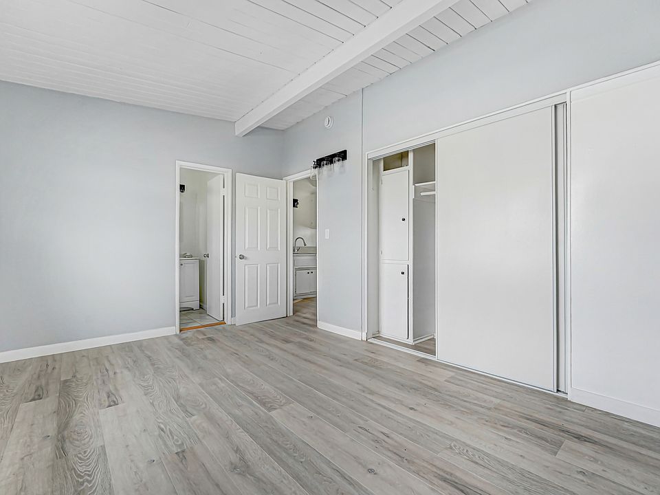 1st image of 11718 S Budlong Ave #4
