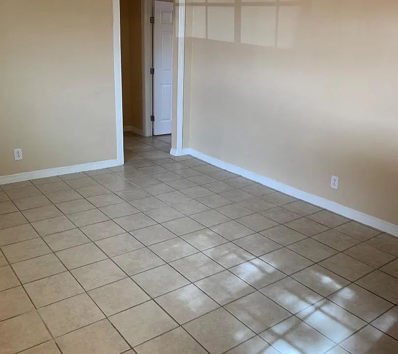 3800 Pierce Ave #7