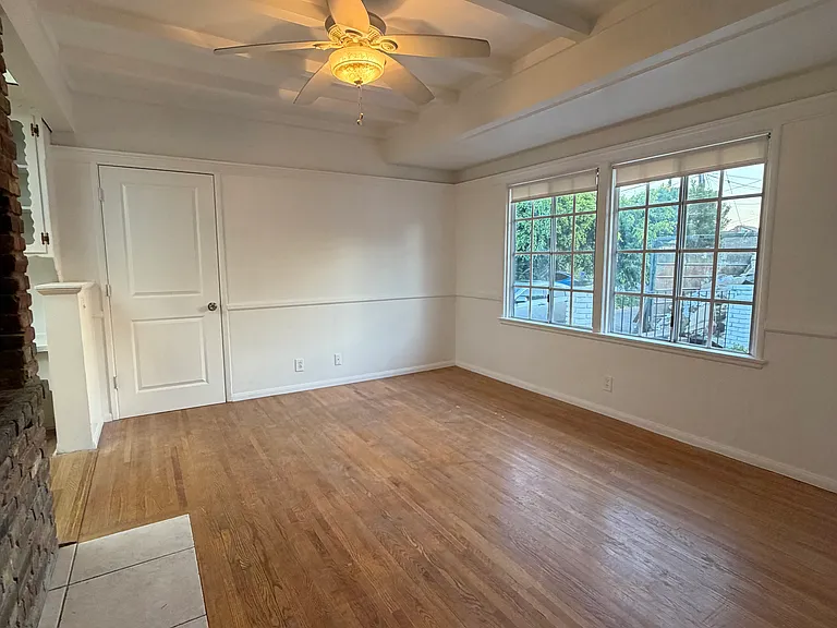 9826 Columbus Ave #1 — Photo 9
