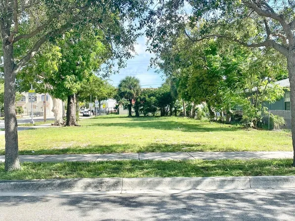 447 20th Street, West Palm Beach, FL 33407