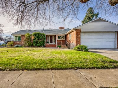 900 Olive St, Yuba City, CA, 95991