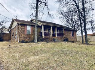 1686 Mann Rd, Lebanon, TN 37087