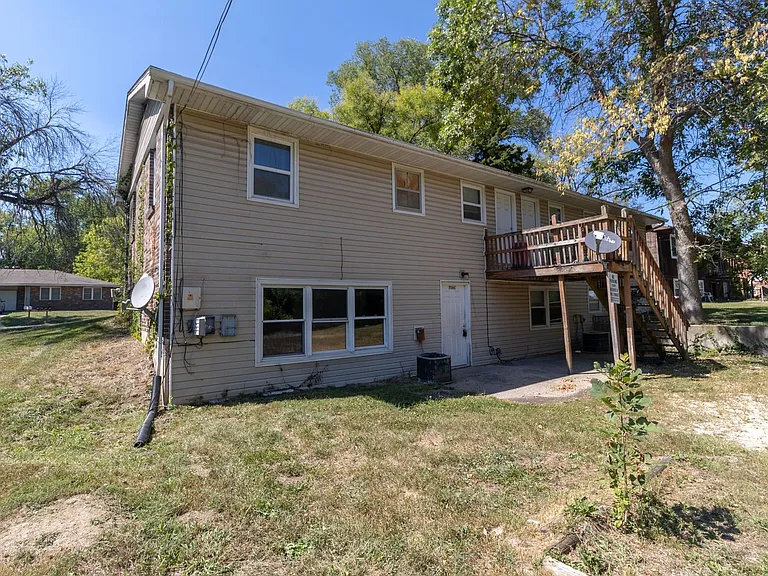 706 Demaret Dr #C — Photo 1