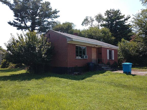 5th image of 2902 Grand Ave NW