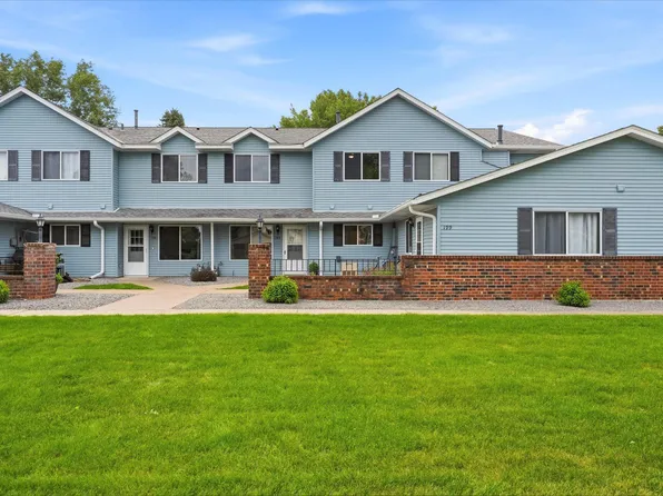 193 96th Ln NE, Blaine, MN 55434