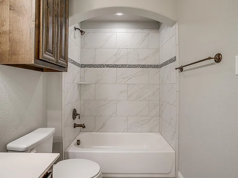 16717 White Rock Blvd — Photo 33