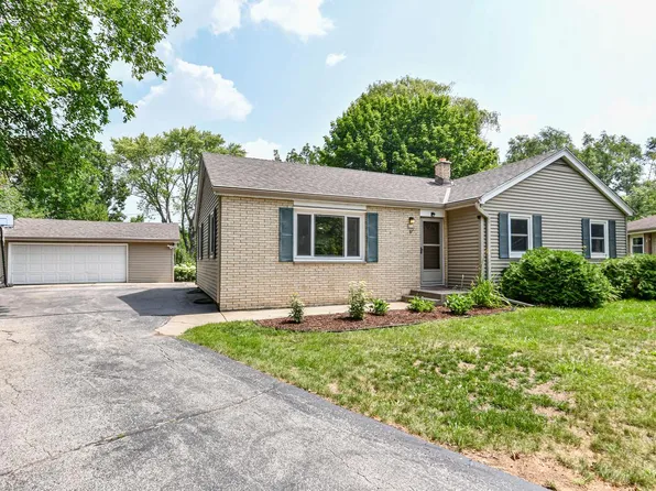 8118 North 55th STREET, Brown Deer, WI 53223