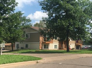 6080 52nd St N APT 1, Oakdale, MN 55128