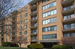 5th image of 1747 W Crystal Ln Unit 102
