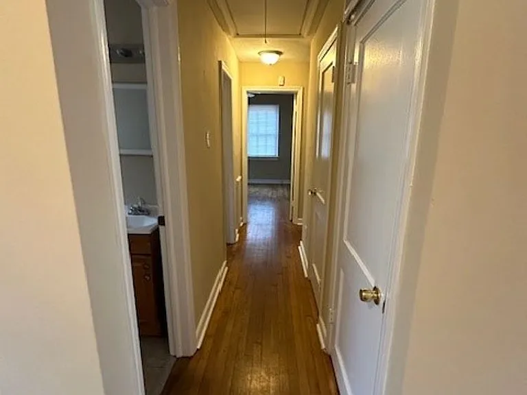 106 Bethune Dr — Photo 7