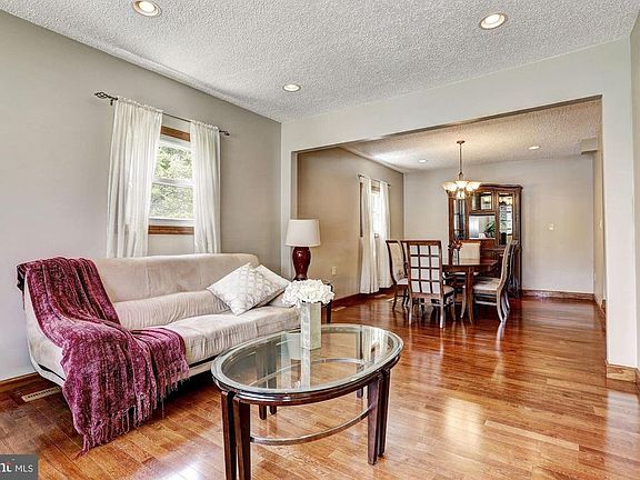 4th image of 8218 Bernard Dr N