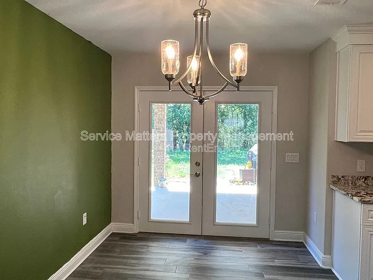 2965 N 14th Ave — Photo 10