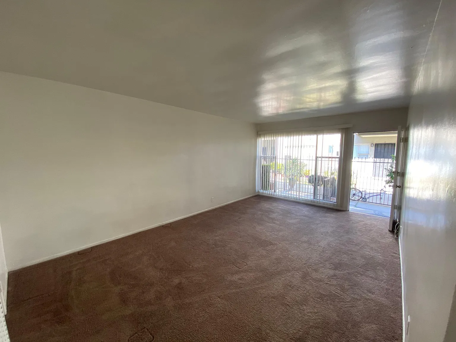 4018 Palmwood Dr — Photo 3