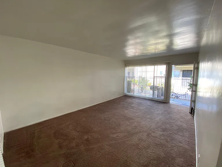 4018 Palmwood Dr #1 — Photo 3