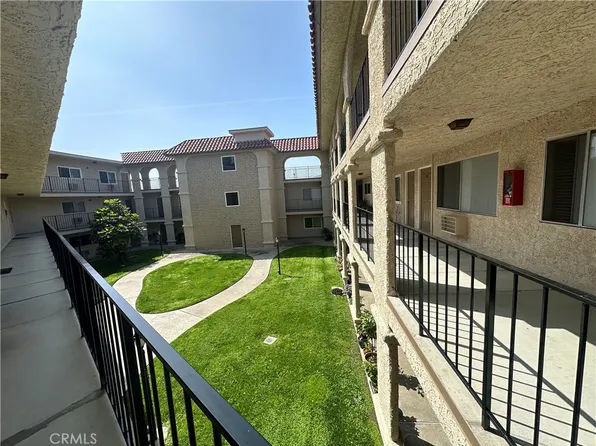 3010 Montrose Ave APT 17, Glendale, CA 91214