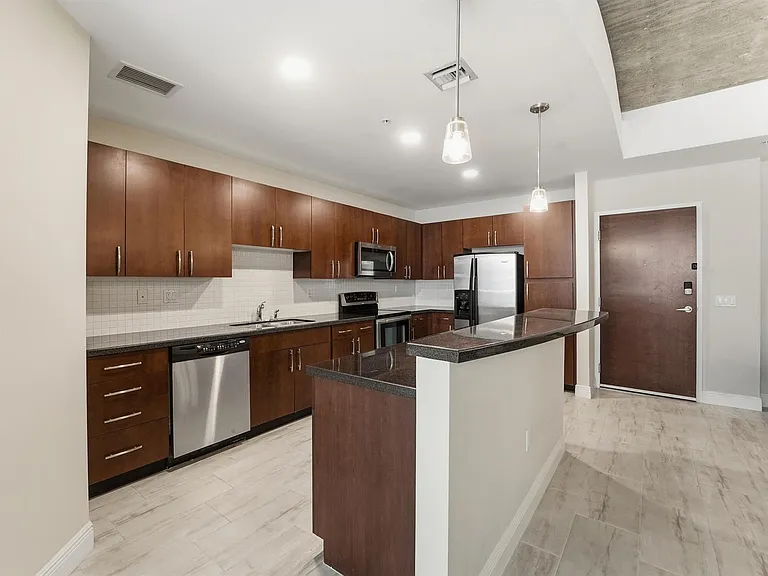 300 S Australian Ave #919 — Photo 8