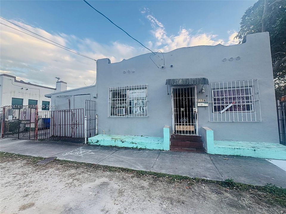 1st image of 1176 NW 32nd St