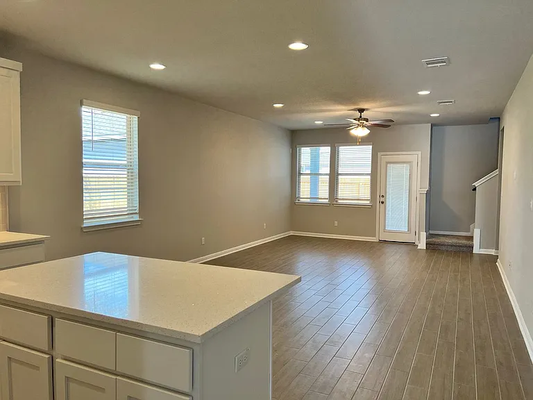 2724 Juniper Woods Rd — Photo 5