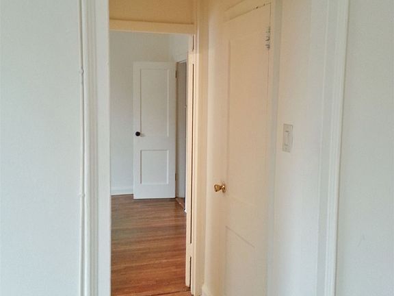 3rd image of 4511 43rd Ave